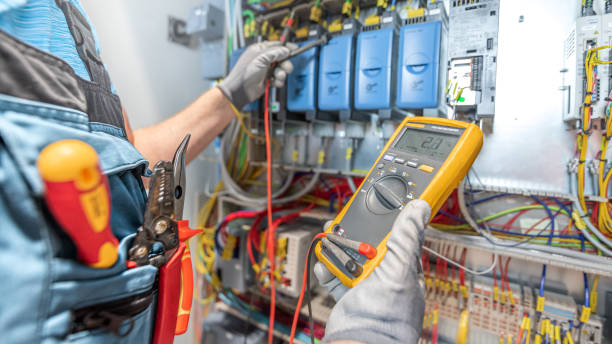 Best Licensed Electrician  in Delano, CA